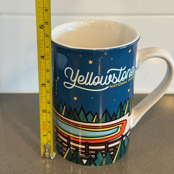 Yellowstone National Park Mug New in box - Picture 7 of 8
